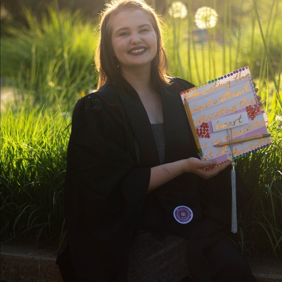 Meet Your Posher! - Picture 3 of 4